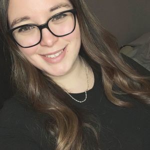 Meet your Posher, Laurie